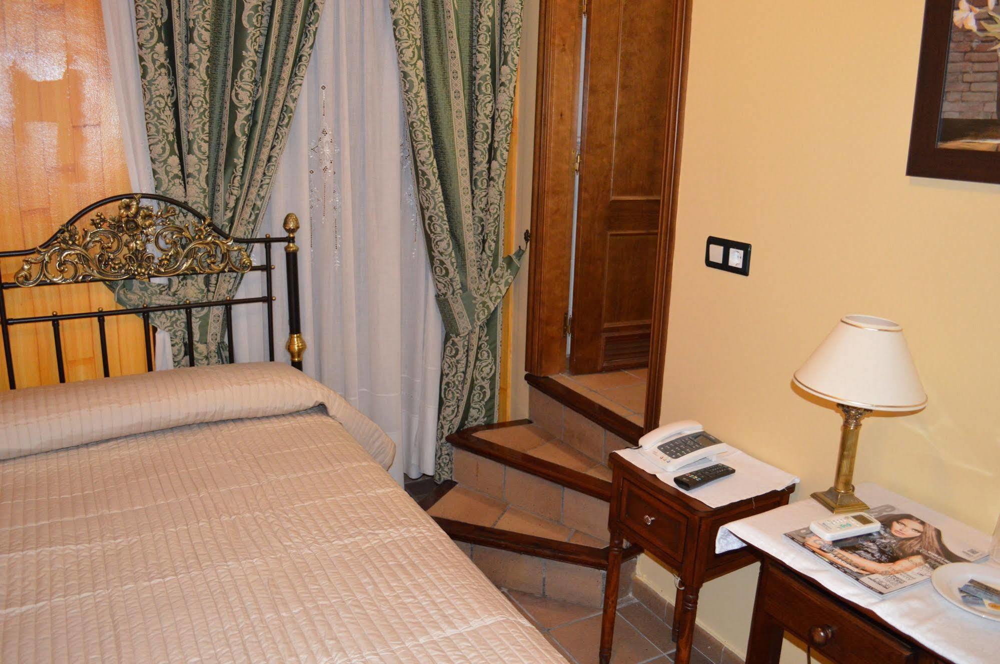 Plaza De Toros Hotel Ronda Ngoại thất bức ảnh